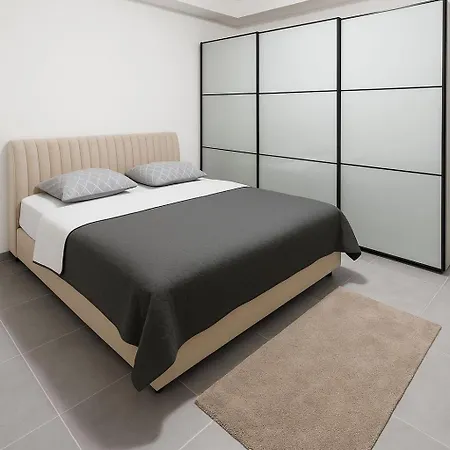 Jozika Apartment *